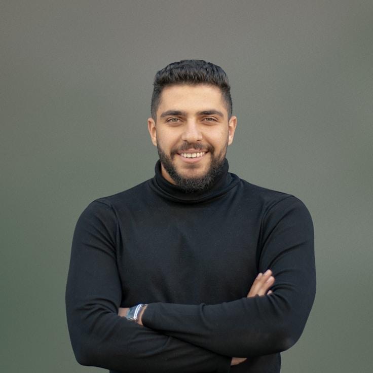 Portrait of Aria Vale, group coordinator and fusion cooking expert